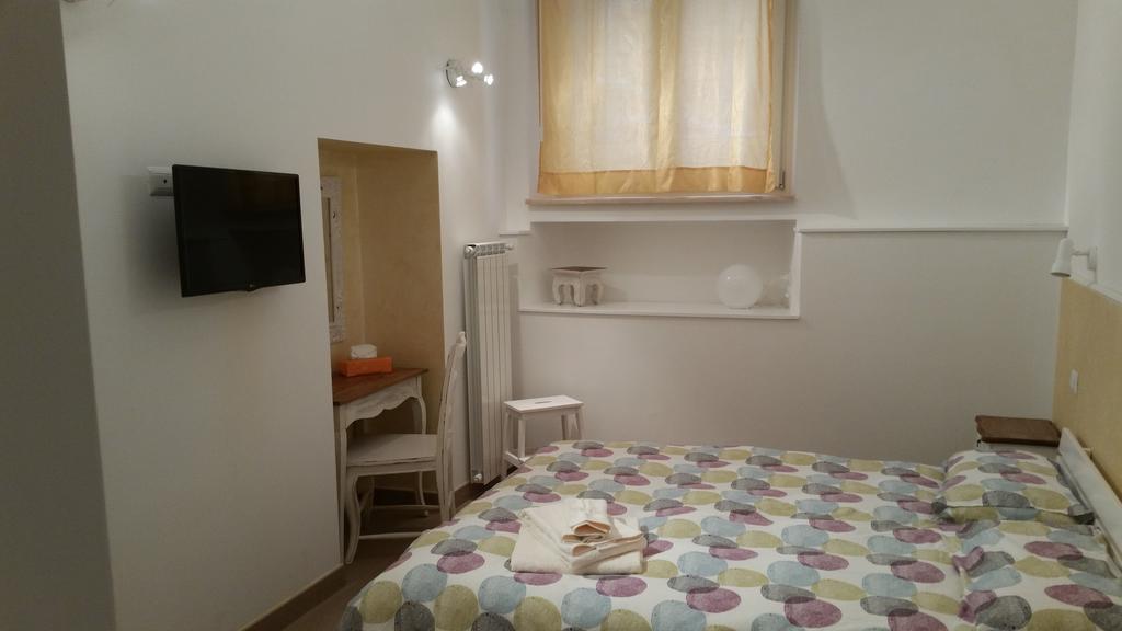 La Casetta Di Ely Roma Habitación foto